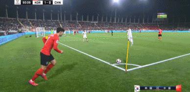 武磊在上海申花踢不上球,中国对阵泰国武磊上不了怎么办