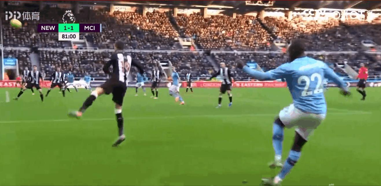 曼城2比2利物浦斯特林失单刀,19-20赛季热刺2:0曼城斯特林