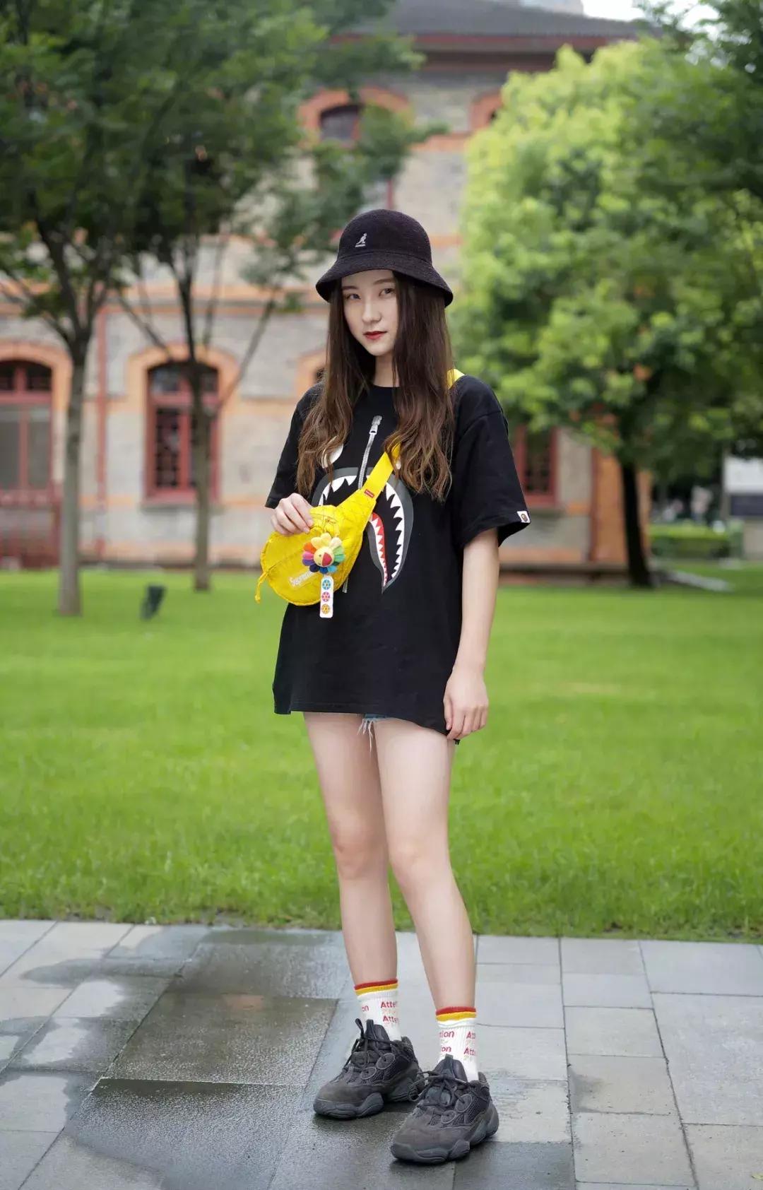 别再穿烂大街的小白鞋了,别再穿小白鞋了今年最火的六双鞋