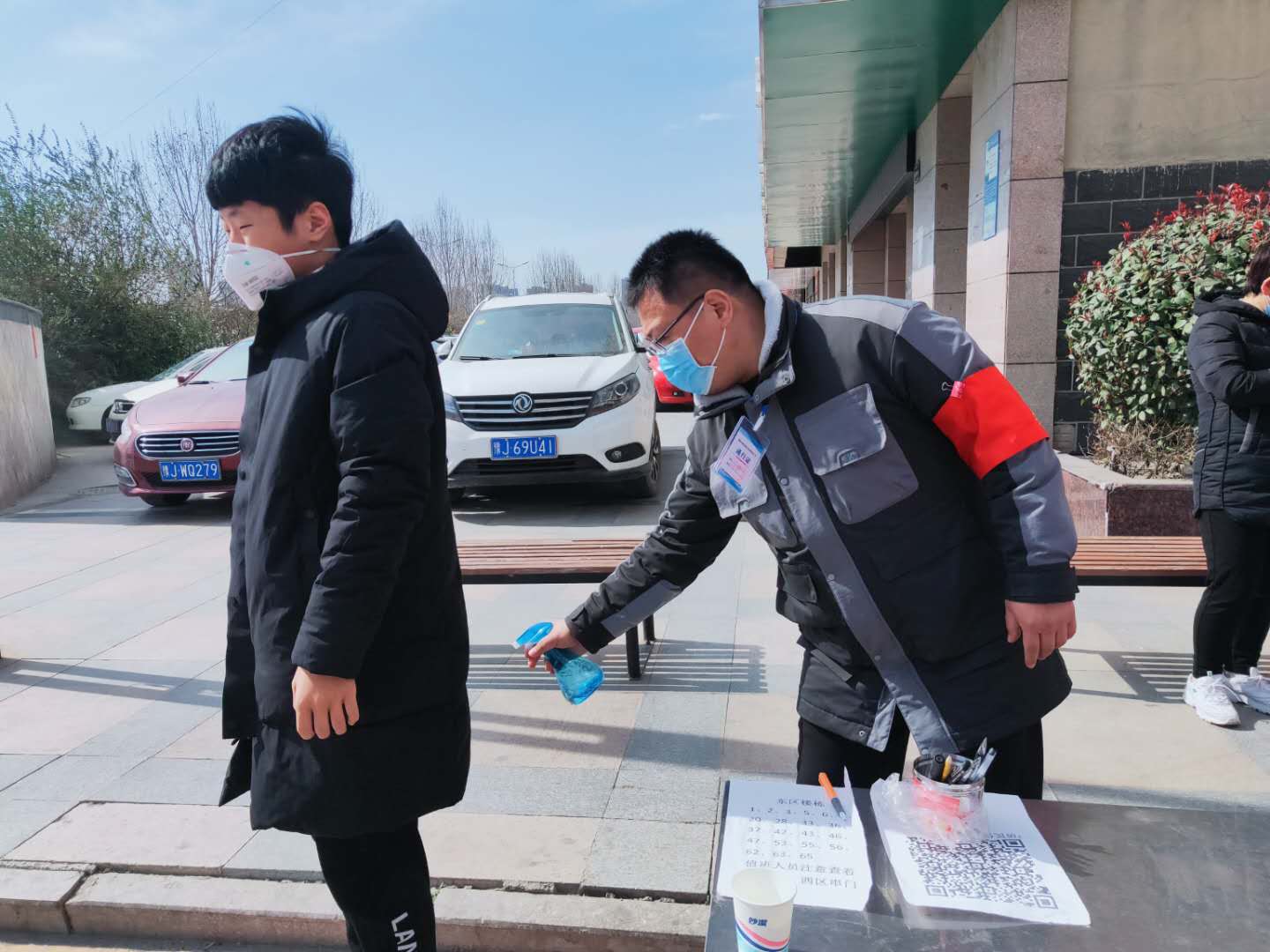 医务人员舍小家顾大家抗疫情,翟晓慧抗疫战场不忘军人本色