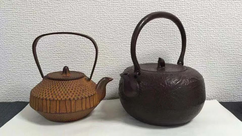 鍝佽棌鑼跺彾,鍝佽棌绱爞