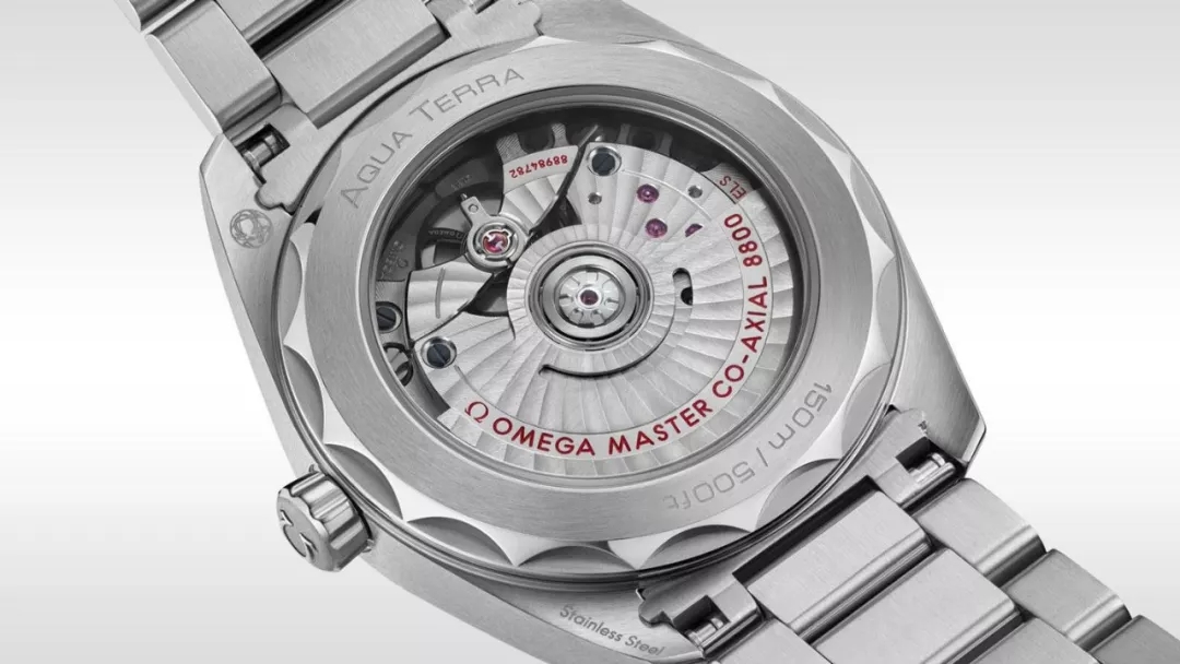 欧米茄海马300玫瑰金和黄金哪个好,欧米茄海马300动力储备是多少小时