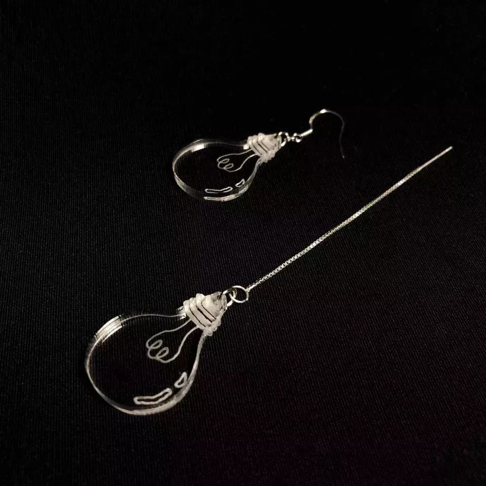 生日礼物送什么耳饰给女朋友,轻奢300-500价位的女生礼物耳环