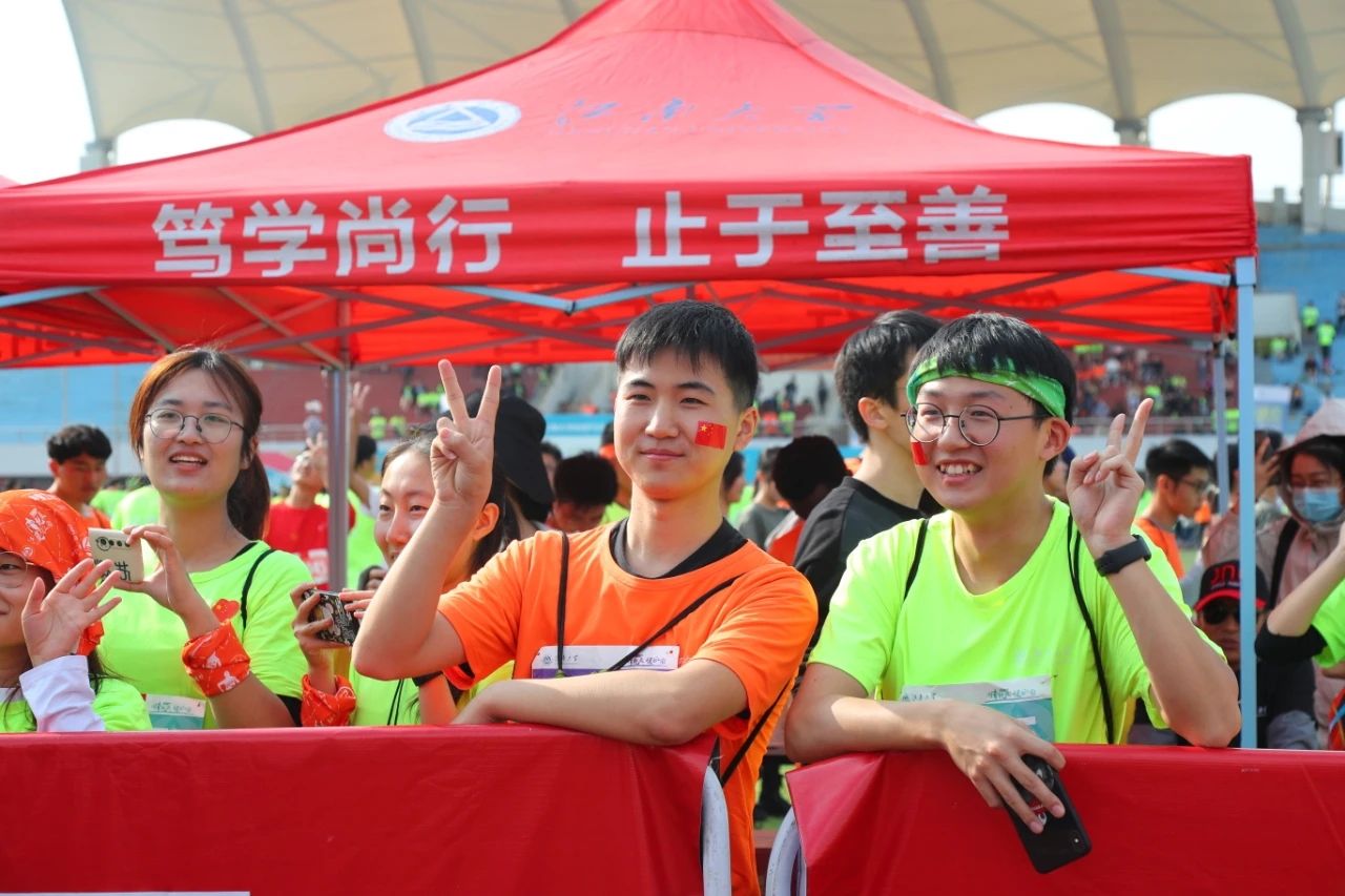 马拉松江南跑道,江南大学地铁站马拉松