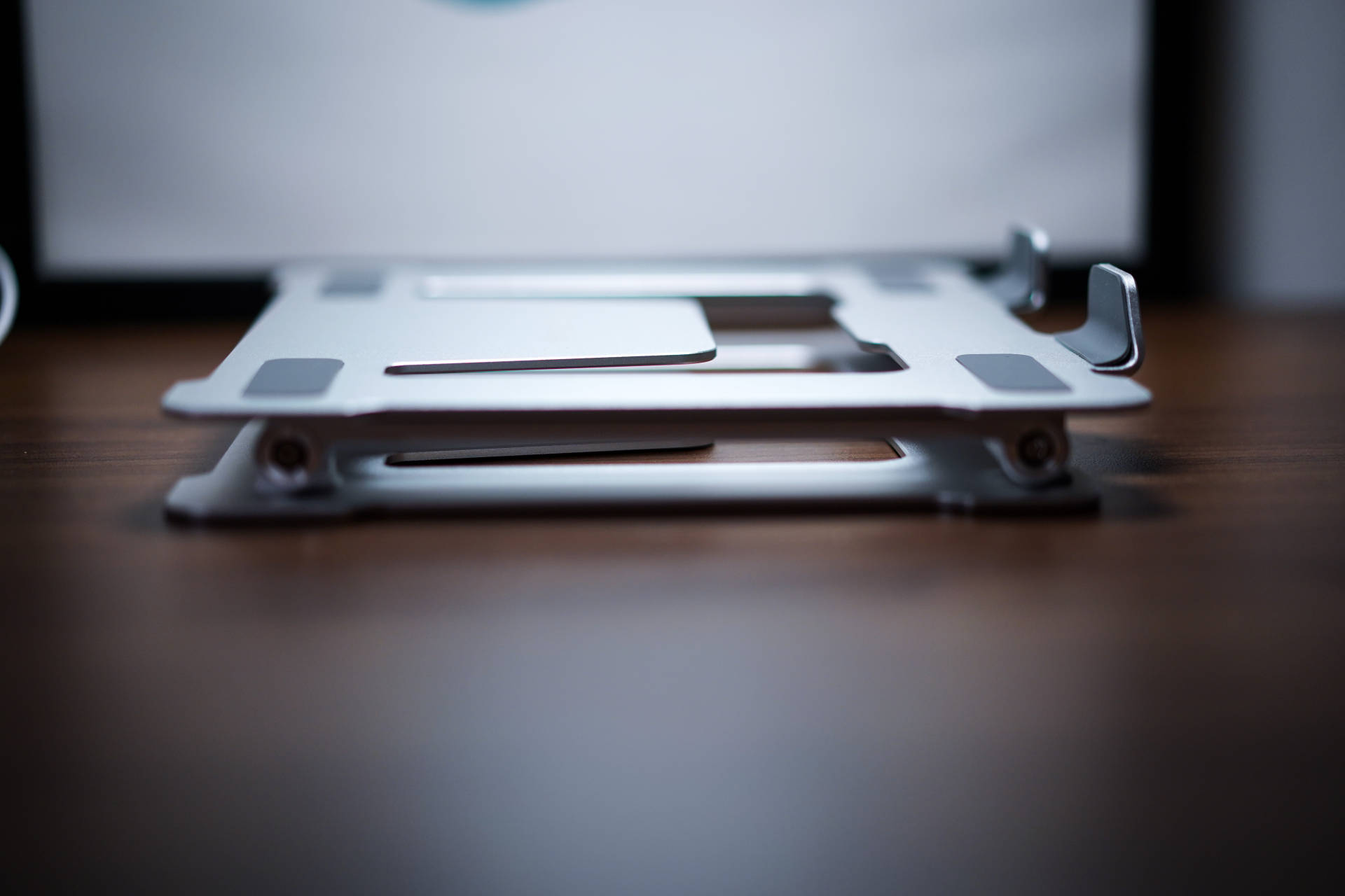 换完Mac又血亏2000，6000字聊聊好用的打工人苹果配件