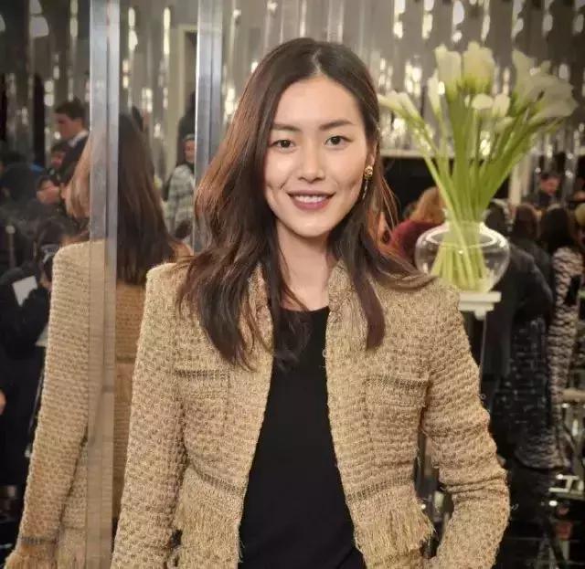 怎么化妆把眼睛变大,怎样化妆才能把眼睛画得大