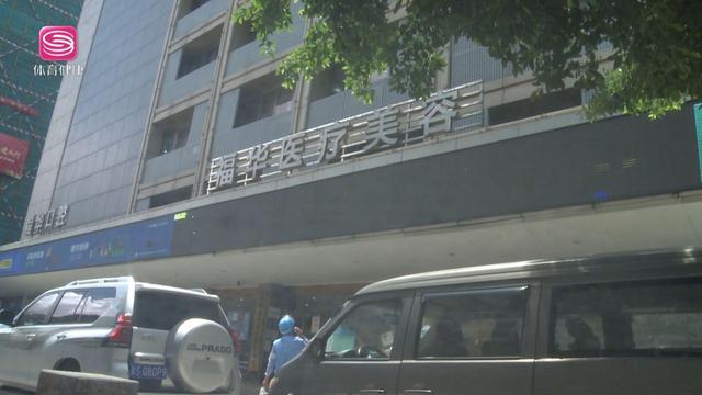 双眼皮变成三眼皮怎么变回双眼皮,双眼皮变成三眼皮可埋线修复吗