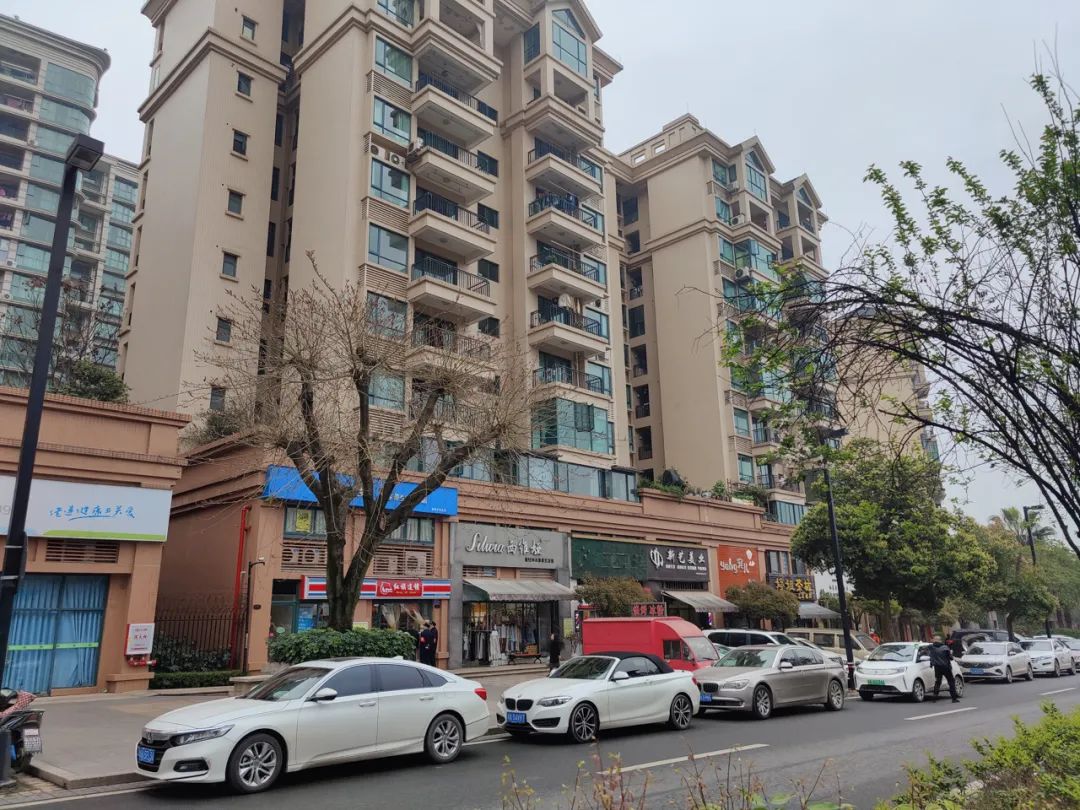 它用14年时间,造就了天府新区第一“孤城”