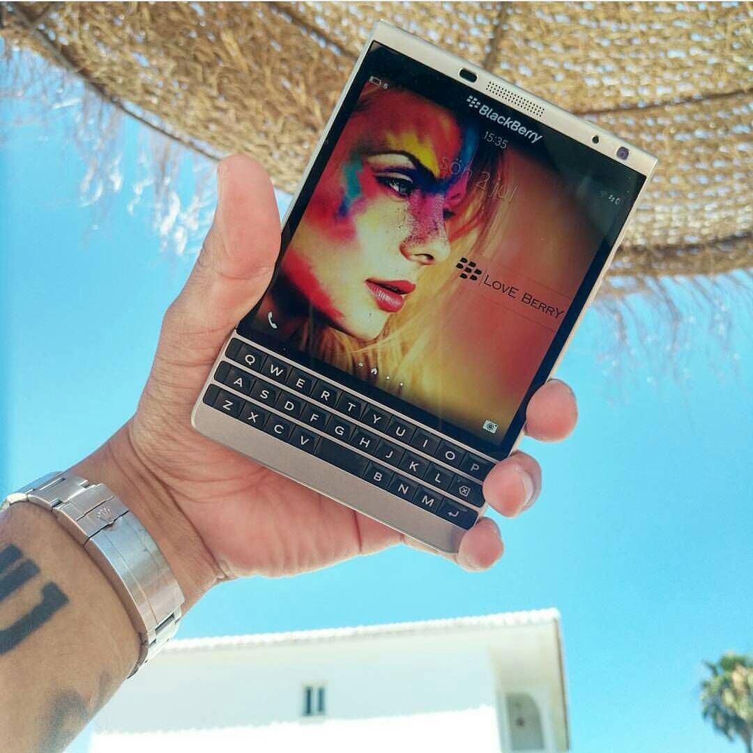 黑莓手机key2在2020年值得买吗,黑莓passportq30和key2