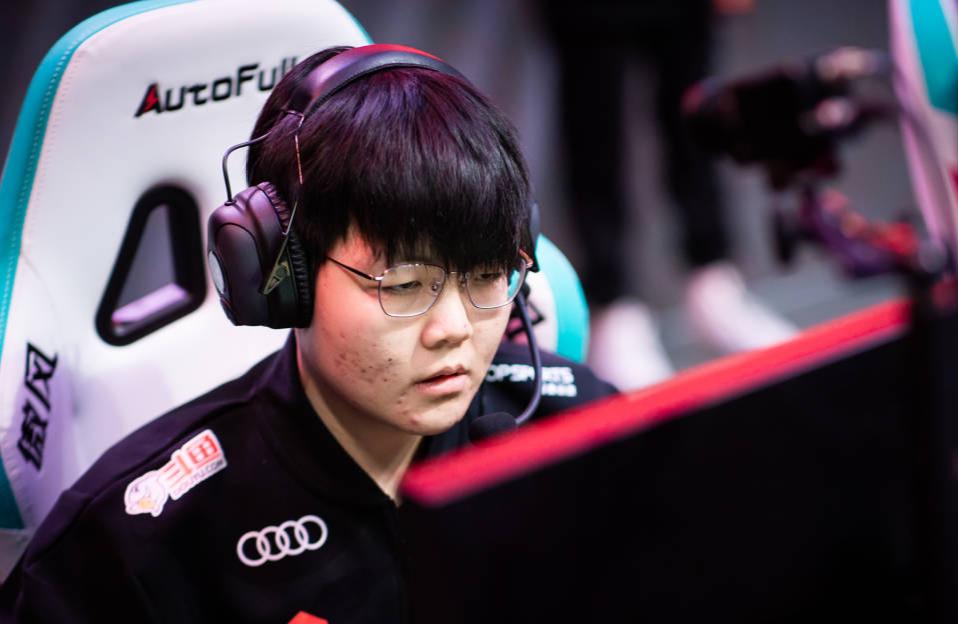 冠军上单对决theshy剪刀妹,冠军theshy配合什么打野