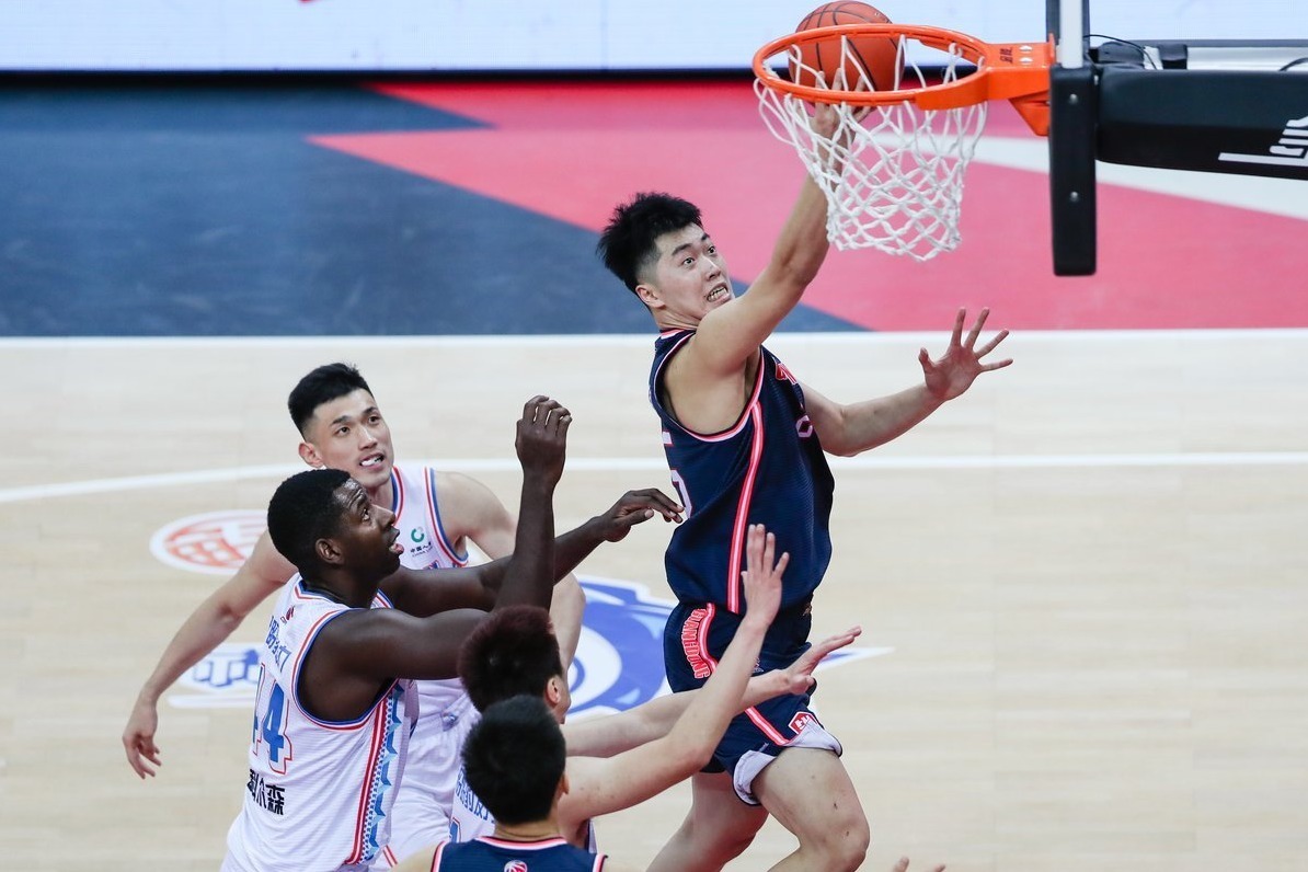 周鹏的接班人！杜锋重用辽宁籍前锋，场均8.2分，代替三分射手