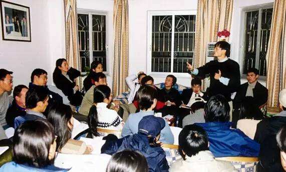 阿里钉钉是阿里巴巴开发的吗,阿里创业的地方