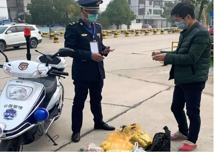 医护人员奔赴抗疫一线,带着家人一起踏上旅途