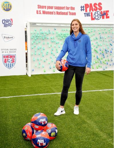 美国女足3连胜,美国女足3-0战胜越南队