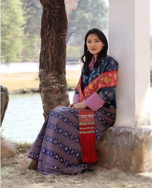 不丹国王佩玛照片,不丹佩玛王后现代装