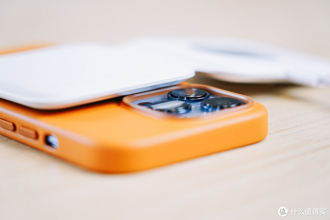 iphone13pro后盖苹果标,iphone13pro换电芯使用感受