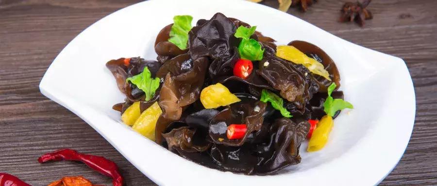 研究了100家餐厅，我们发现生意好的店有22个特征