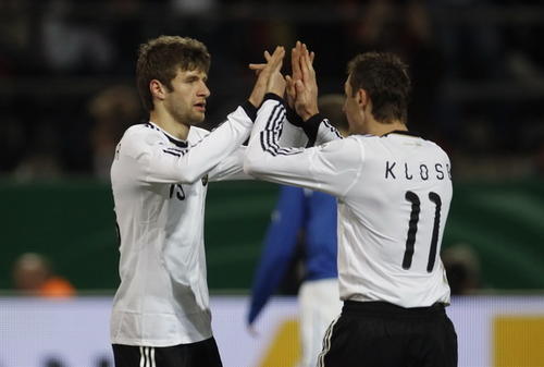 拜仁8000万后卫生涯迎来重大转折,拜仁惨遭惨案