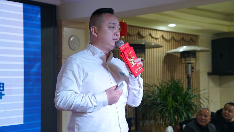 雷帝国际彩砂施工视频,雷帝国际瓷砖辅料