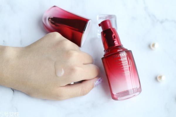 盘点五款爆红精华你该买哪个,女生必买的5款精华