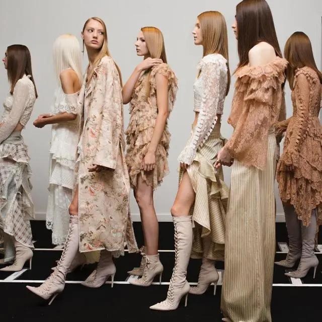 张大奕为什么被称为大陆第一网红,网红张大奕现在怎么样