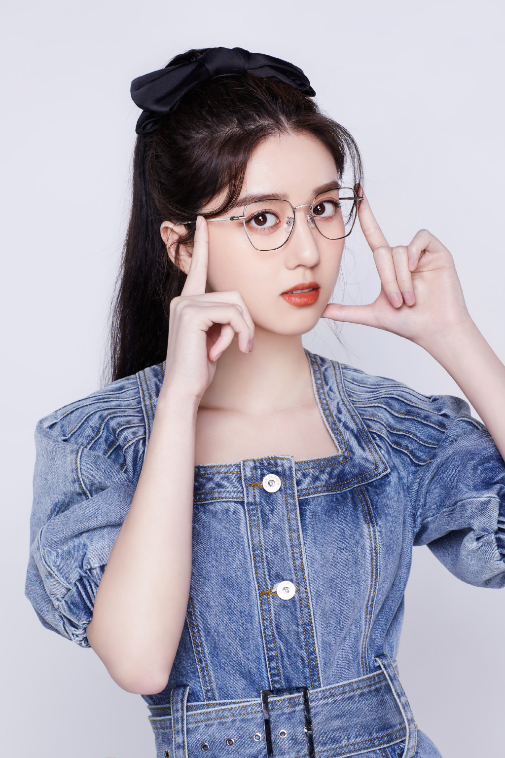 李凯馨年轻时的漂亮照片,李凯馨长大后的角色