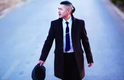 我倒要问问大冰，为什么A*杯罩**就没资格撒娇了？