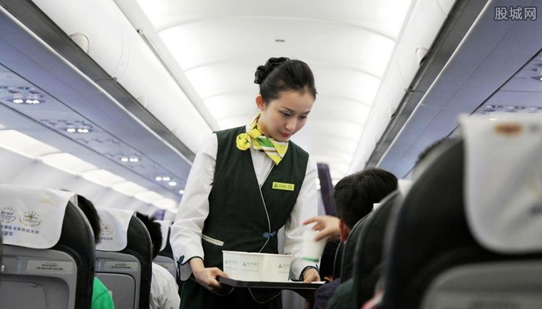 空乘专业学院招生需要什么条件,想成为空姐要用什么样的方法