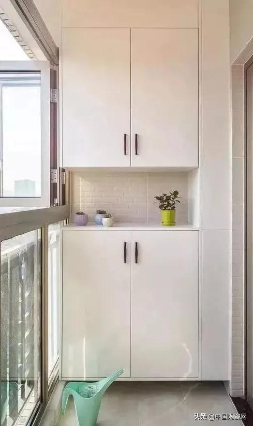 外阳台砖怎么贴最好看,阳台贴白色砖好看还是灰色的好看