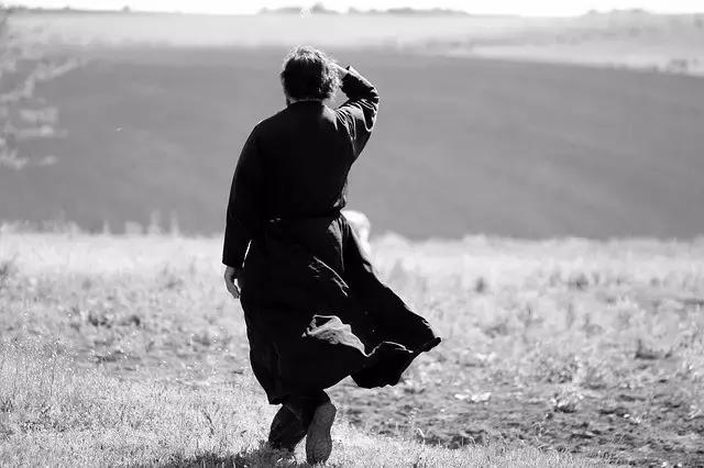 把梳子卖给和尚的最优方法,如何把梳子卖给和尚给我们的启示