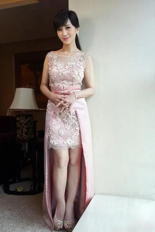 说好的不老女神，怎么生图就崩了？