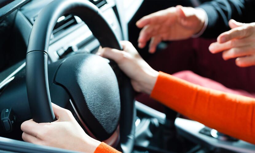 奇葩！国外考驾照：三次不过你要被送去测智商