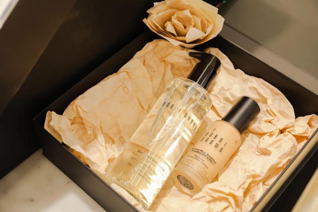 不看血亏!5.9折的克拉钻、买正装送正装的YSL,成都就这儿有