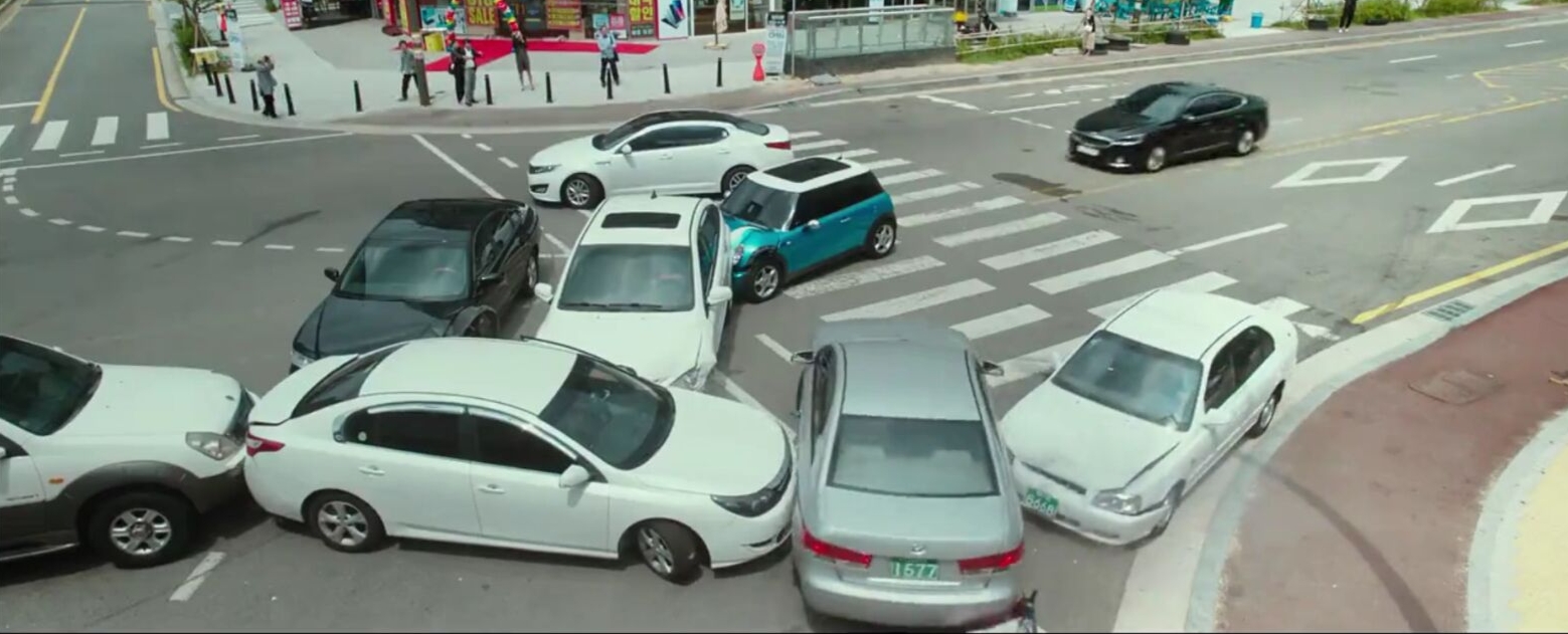 开炸鸡店抓犯人却走上致富的道路,警察辞职后还有出路吗