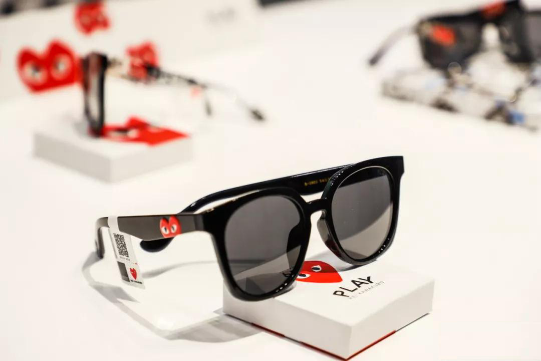 南京川久保玲眼镜专卖店,川久保玲官方旗舰店眼镜框