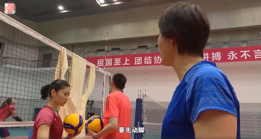 朱婷不讲话完整版,郎平关键时刻派上朱婷上场