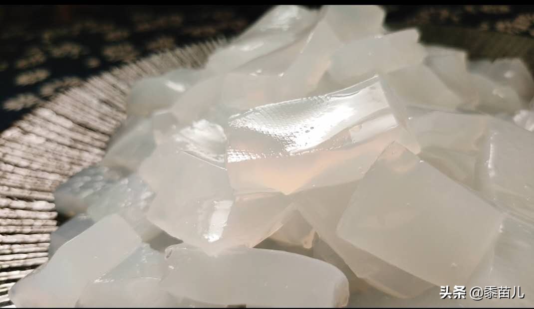 豌豆凉粉如何做的劲道有弹性,如何自制豌豆凉粉