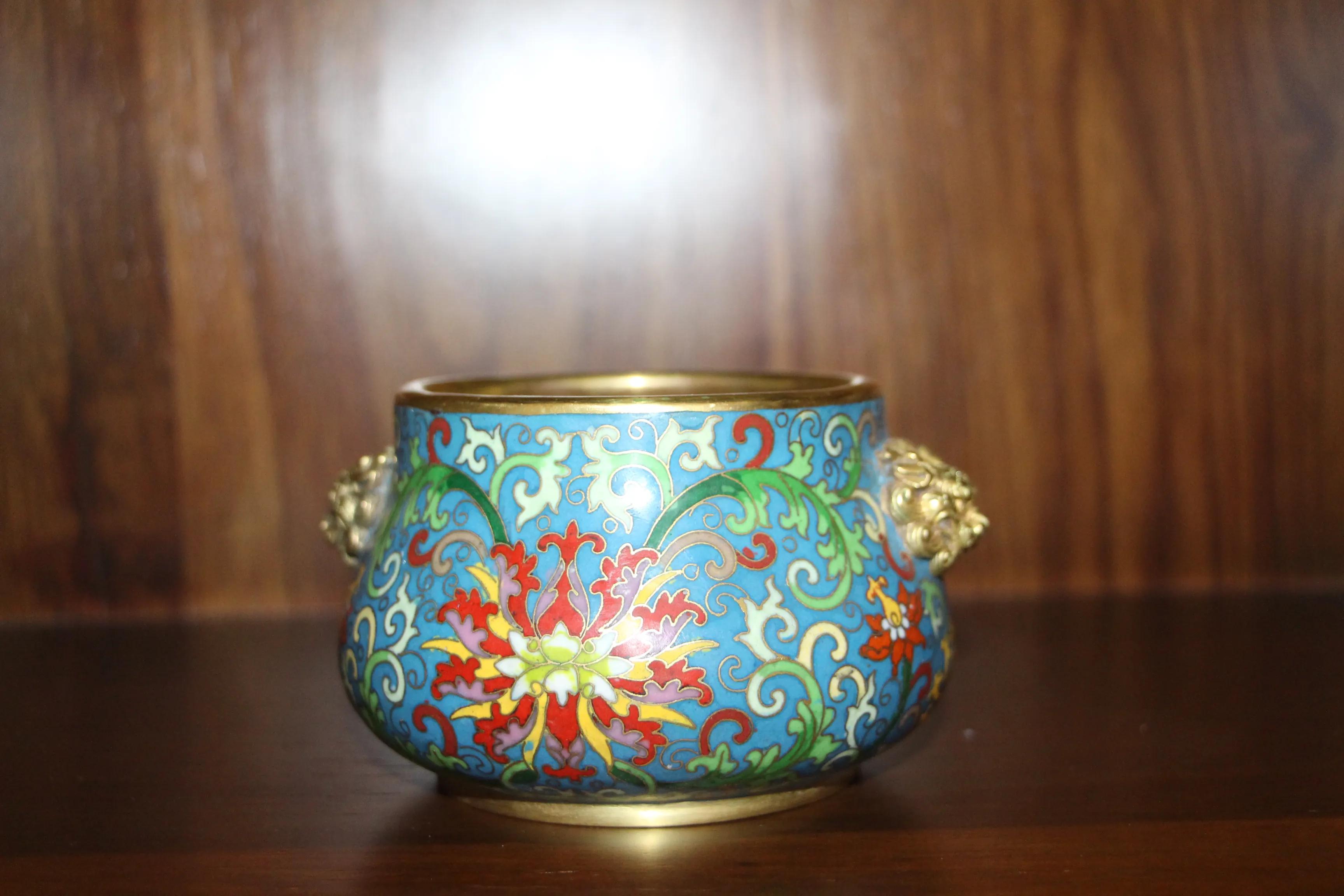 享受阳光-醉爱收藏文化的著名企业家许末兴