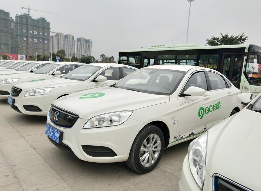 汽车天窗是鸡肋还是实用,为什么都说天窗没用