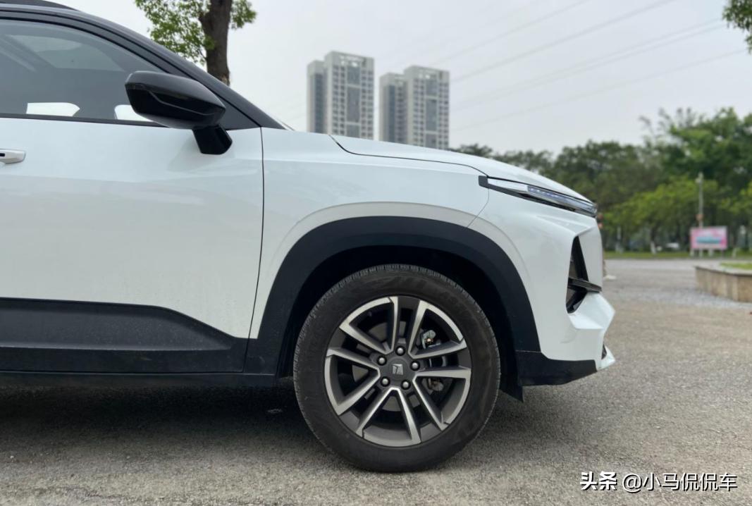 开了半年的吉利帝豪gs,开了两年的吉利帝豪手动挡