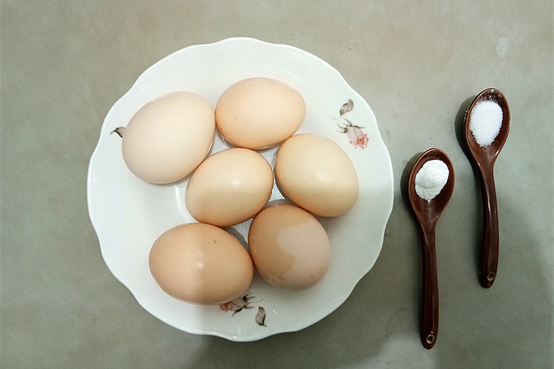东北实蛋的做法无碱,教你几个鸡蛋的巧妙做法
