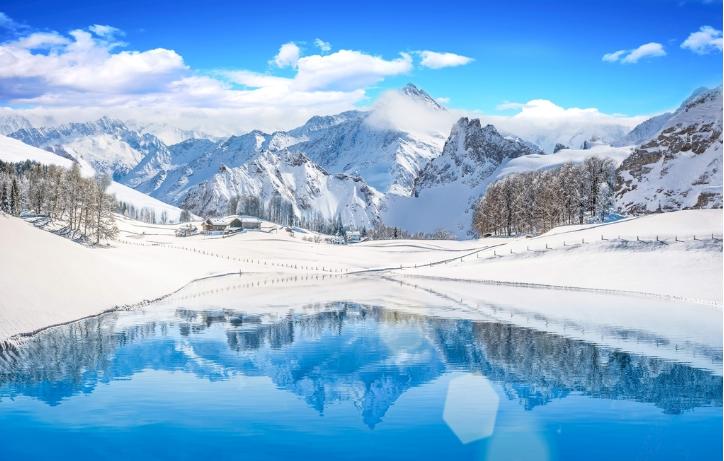 服装业常用会计科目及其明细科目,公司购买服装应计入什么会计科目