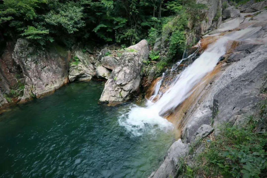 16℃的夏天,26亿年前形成的峡谷,奇山瀑布,全藏在六安天然氧吧