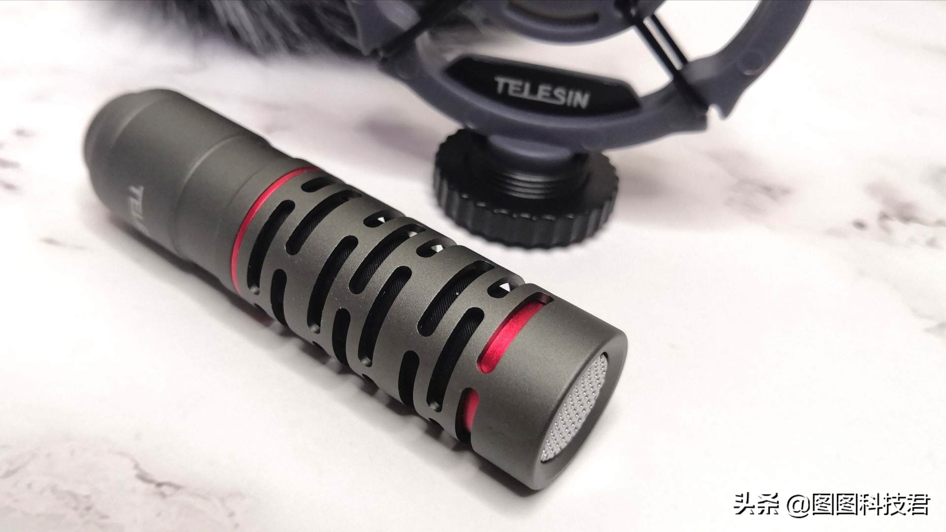 初入摄影器材,初入摄像用啥摄像机