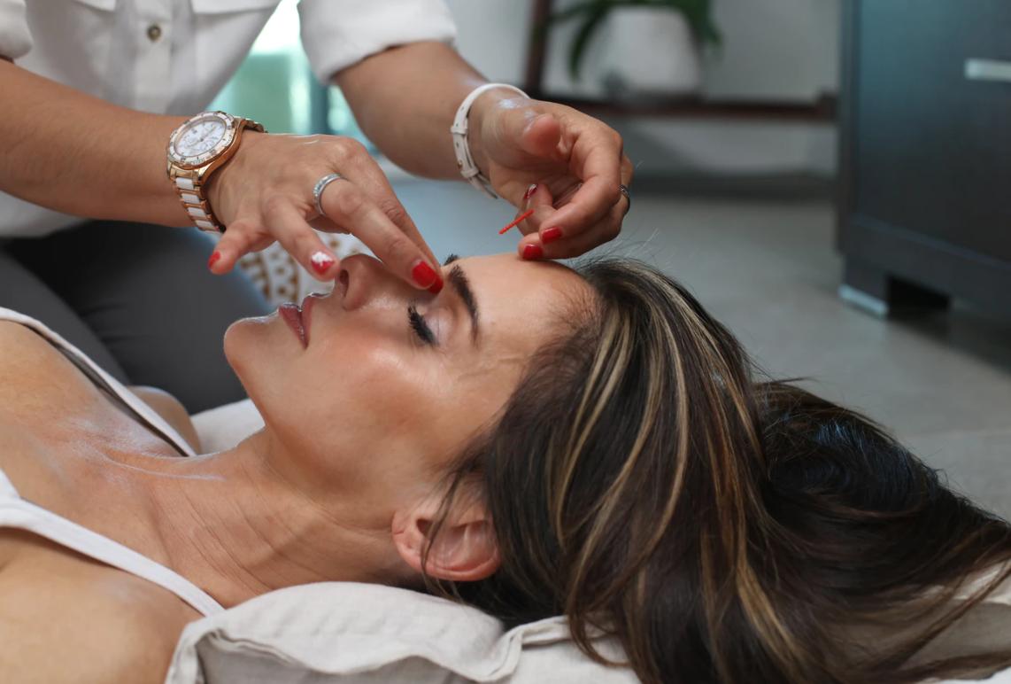 雅漾恒润保湿水凝露,雅漾恒润保湿水和保湿精华液