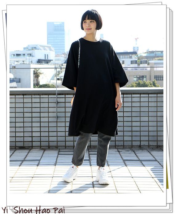 夏季黑色连衣裙穿搭图片大全,时尚穿搭黑色连衣裙时尚又修身