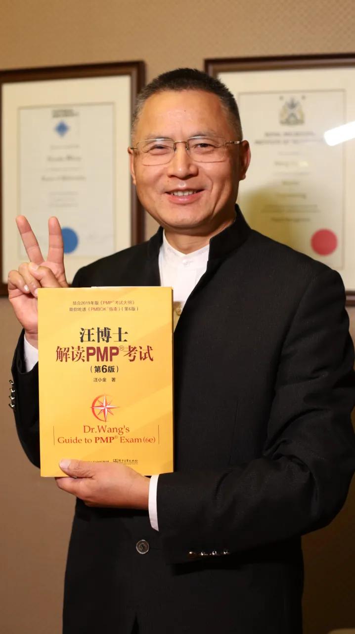 56岁老人跑步10年战胜癌症,他靠跑步走出人生低谷