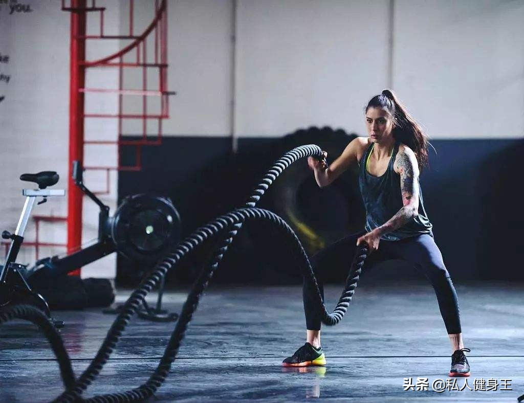 训练战绳的动作,战绳燃脂训练攻略