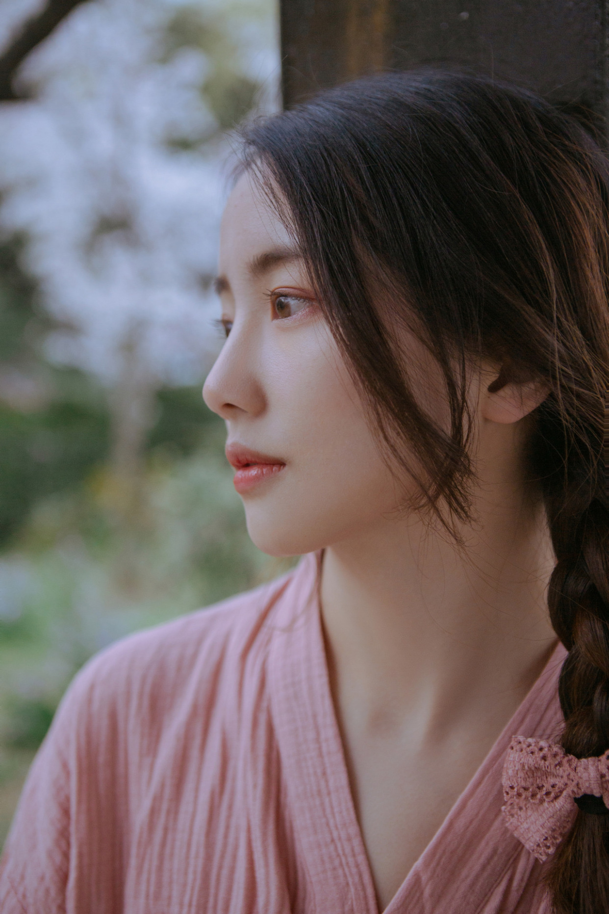 如何拍出帅气的侧颜照片,怎样拍出好看的侧颜自拍