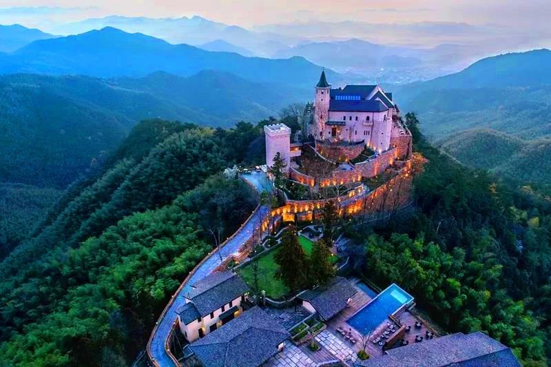 裸心堡折扣,裸心堡观景攻略